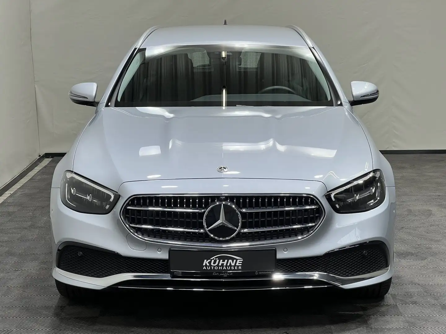 Mercedes-Benz E 220 T d Avantgarde MBUX @junge Sterne Garantie Silber - 2