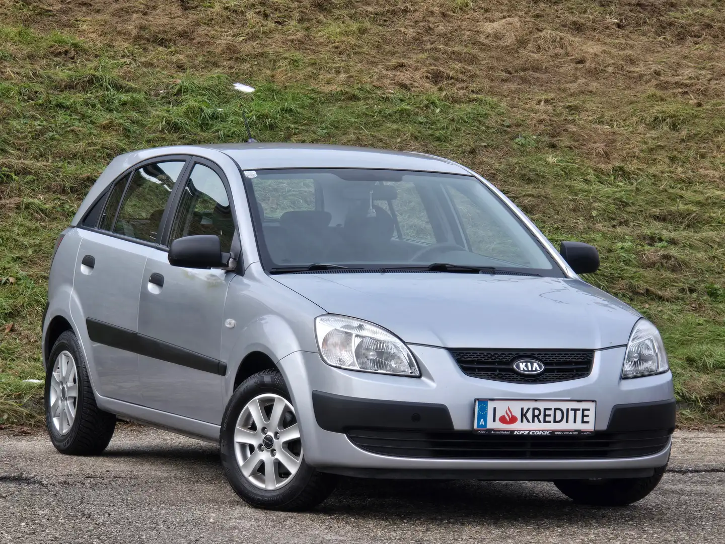 Kia Rio 1.4 EX Top* Kredit* Klima* Neues Pickerl* Gepflegt Grau - 2