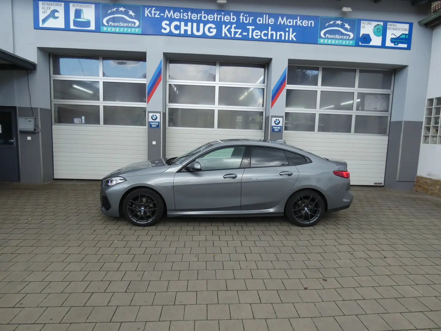 BMW 218 218 i Gran Coupe M-Sport Grau - 2