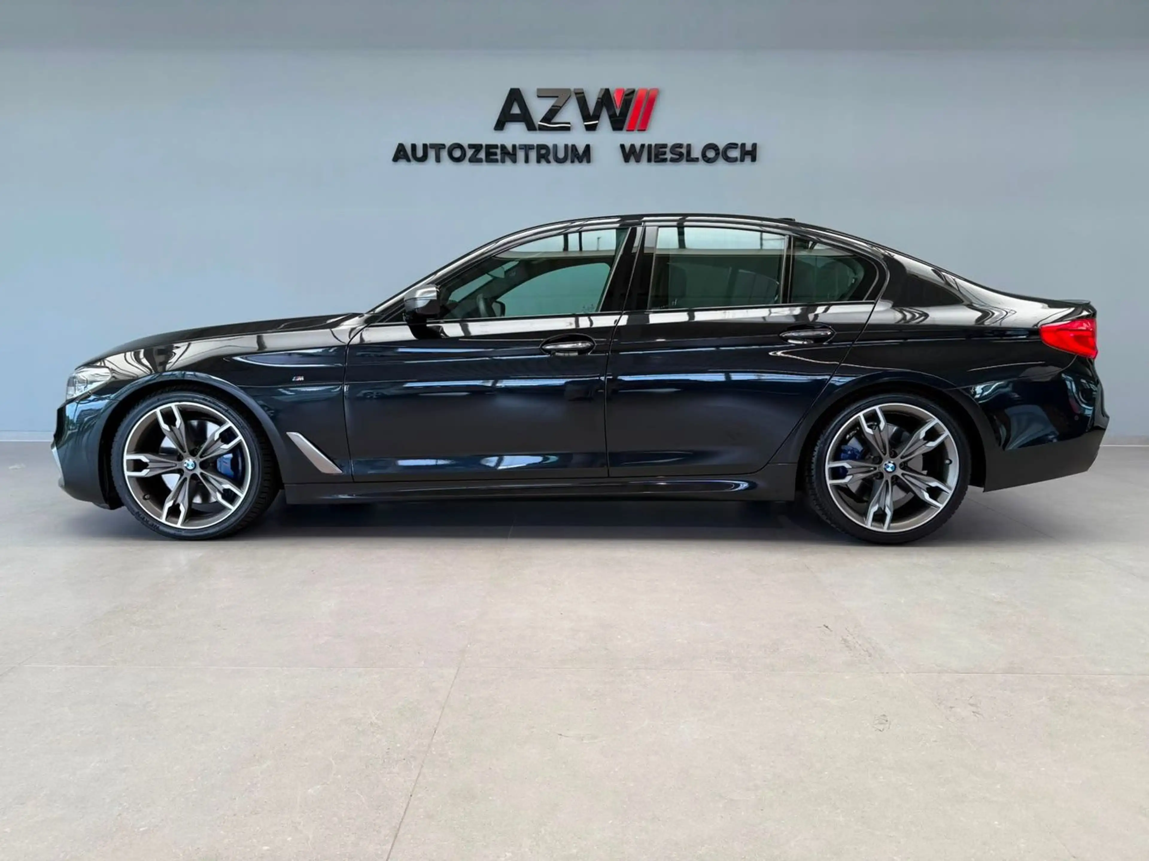 BMW 550 M+XDrive+HeadUP+Softclose+Ambiente — photo 3