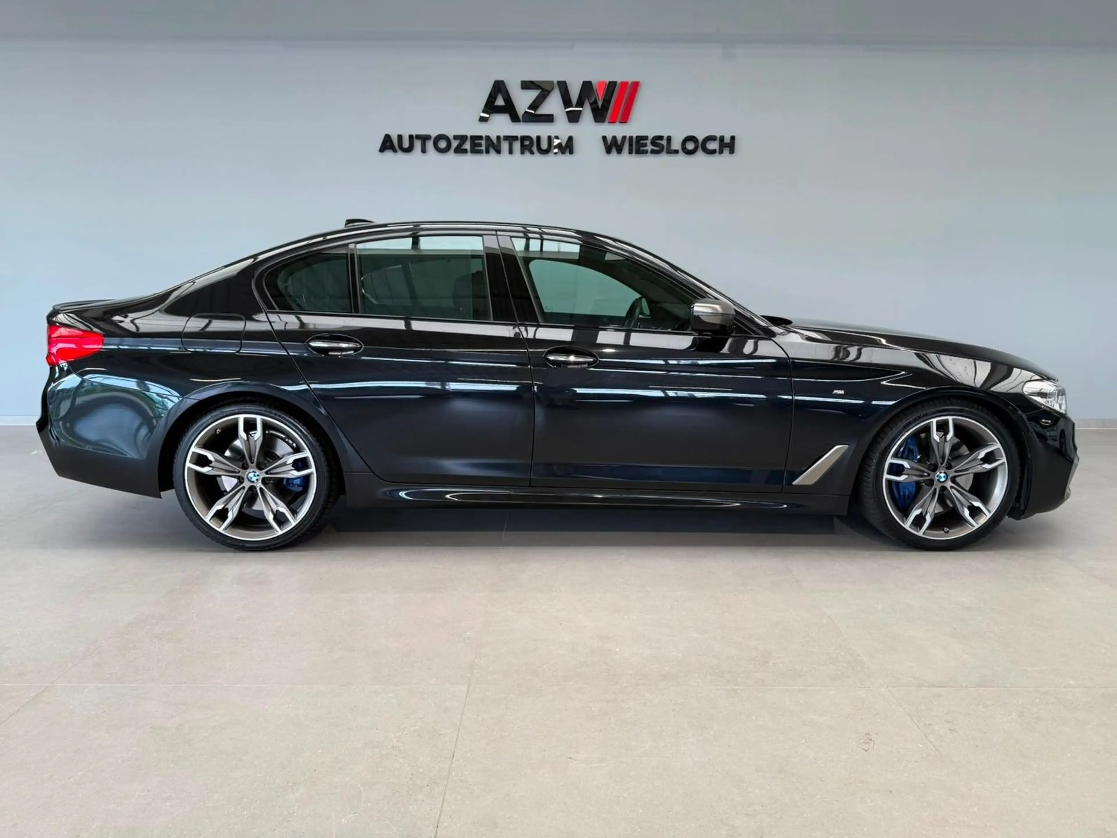 BMW 550 M+XDrive+HeadUP+Softclose+Ambiente — photo 7