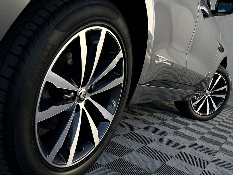 Jaguar F-Pace D200*R-Dynamic SE AWD*BLACK PACK*1.HAND* — photo 9