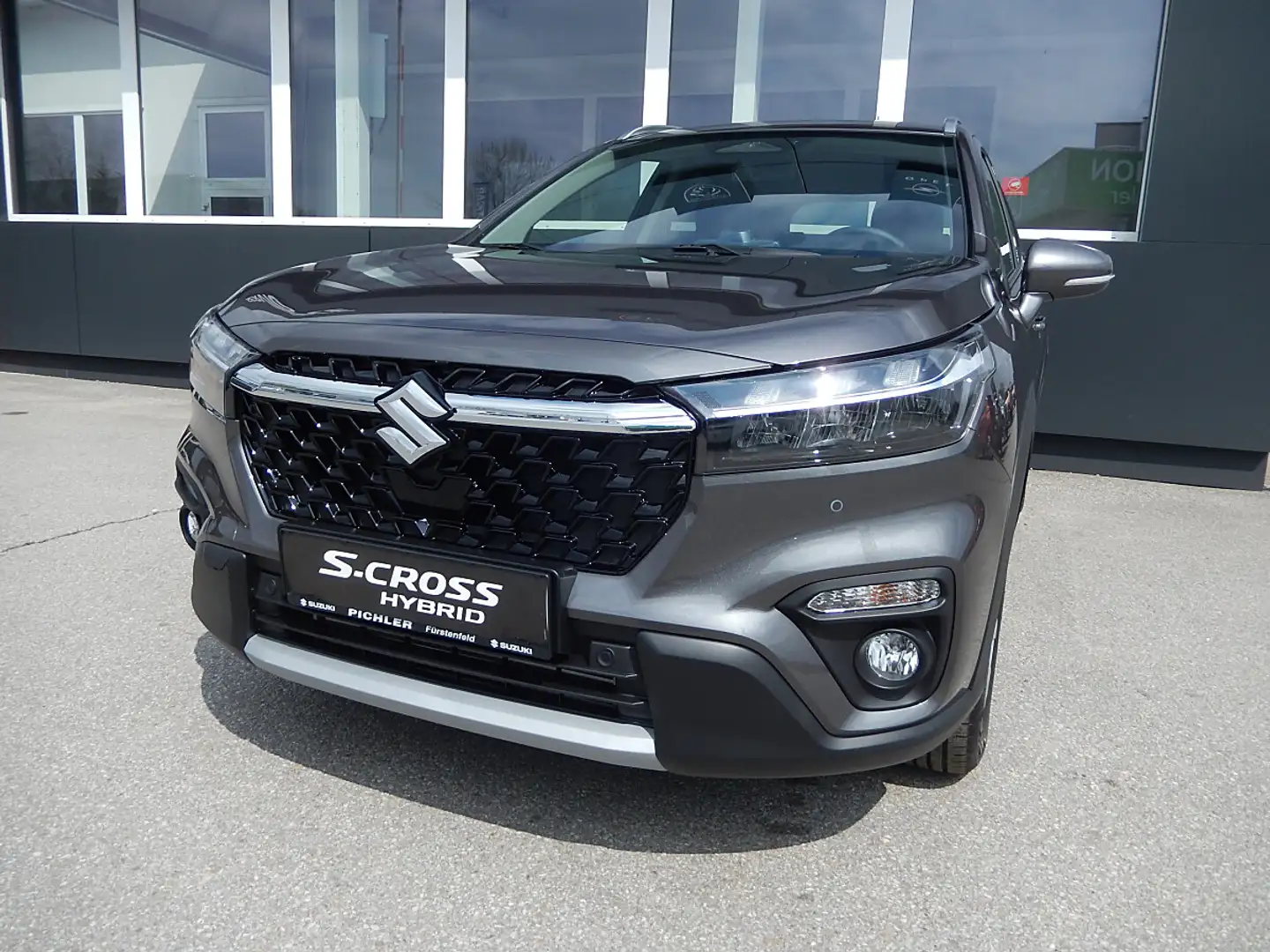 Suzuki S-Cross 1,4 Hybrid ALLGRIP shine Aut. Grau - 1