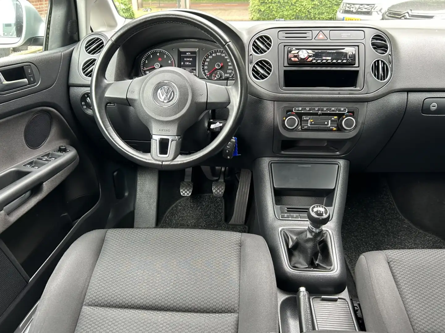 Volkswagen Golf Plus 1.2 TSI Trendl. Clima, Cruise, LMV, 1e Eigenaar! Grijs - 2