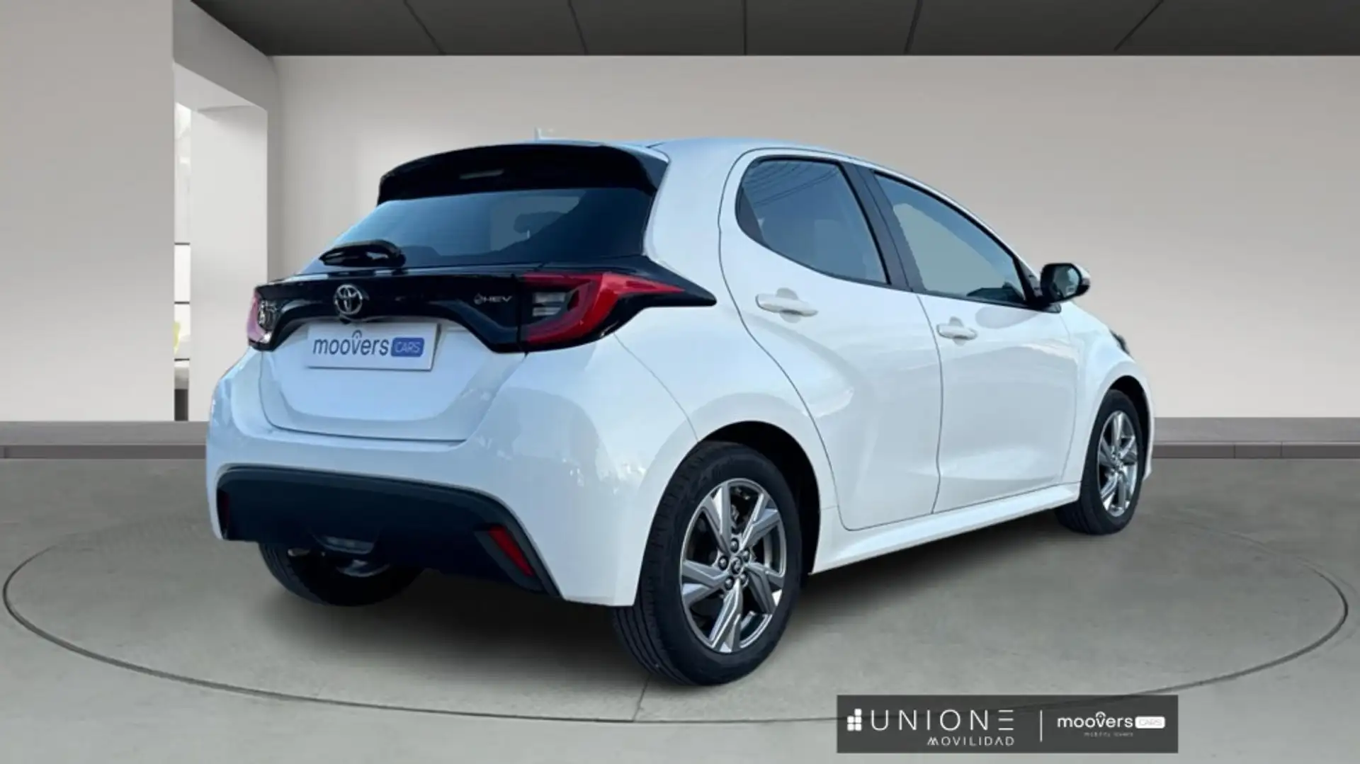 Toyota Yaris 120H e-CVT 5P Active Tech - 2