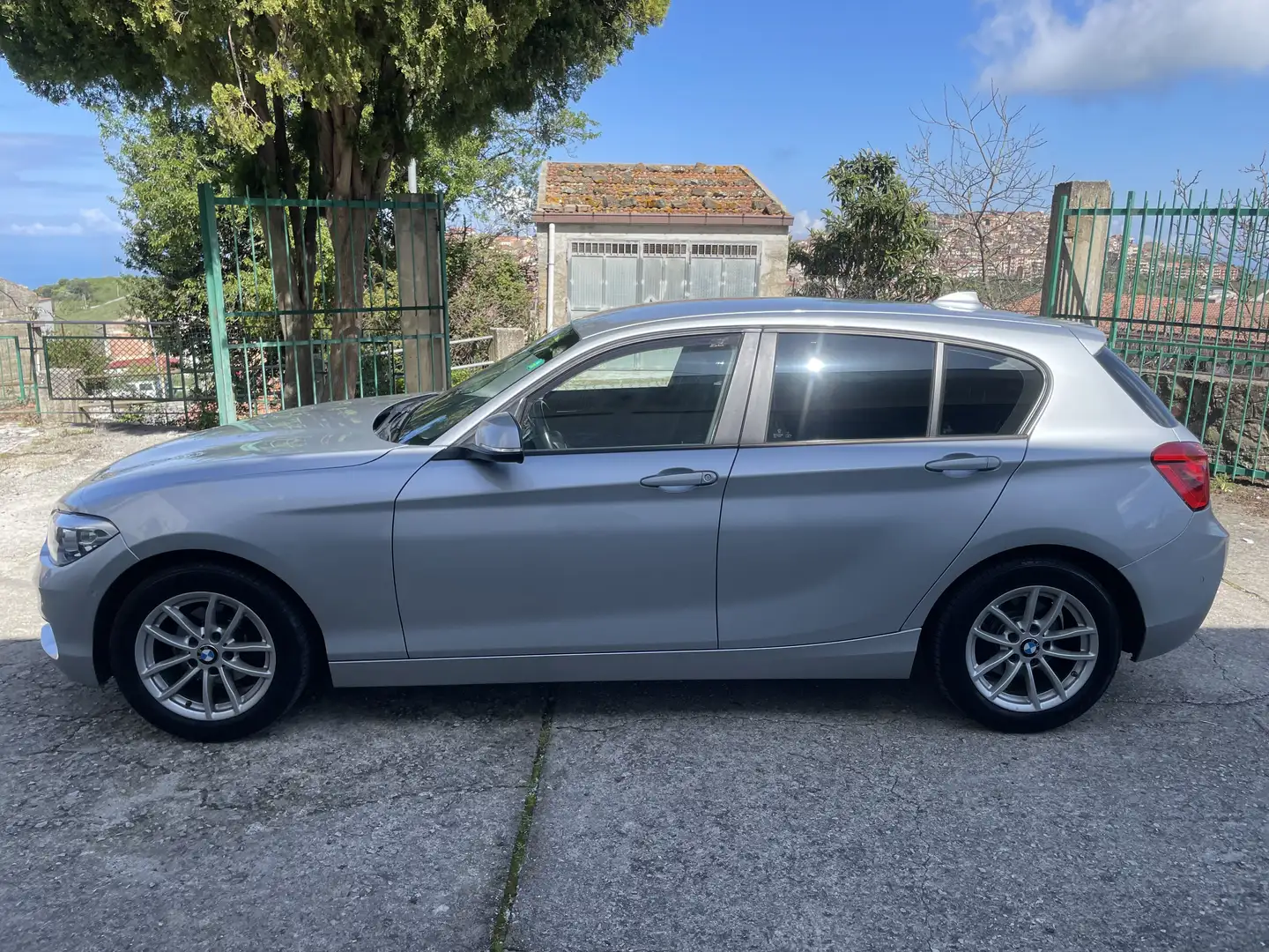 BMW 116 116d eff.dynamics Advantage 5p - 2