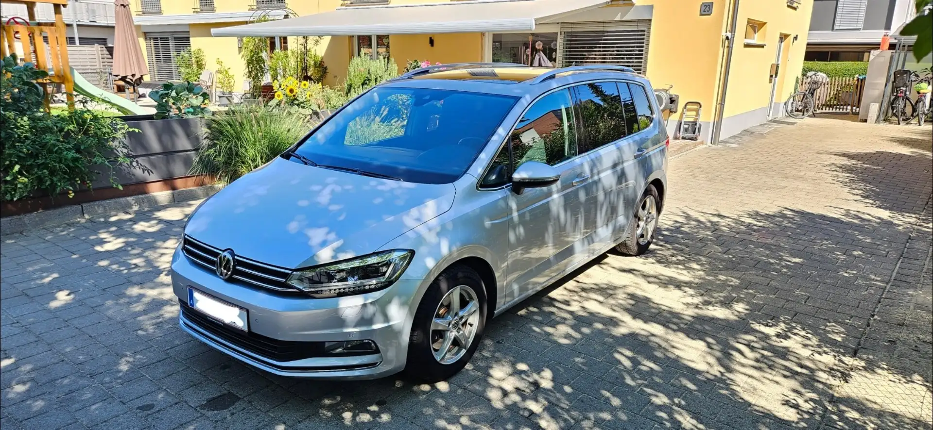 Volkswagen Touran Highline 1,6 SCR TDI - 2