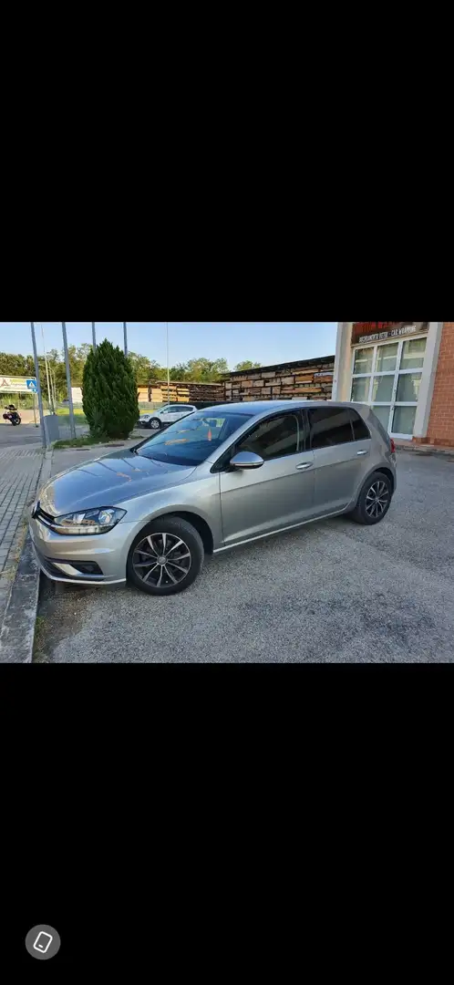 Volkswagen Golf 5p 1.0 tsi Trendline 85cv - 1