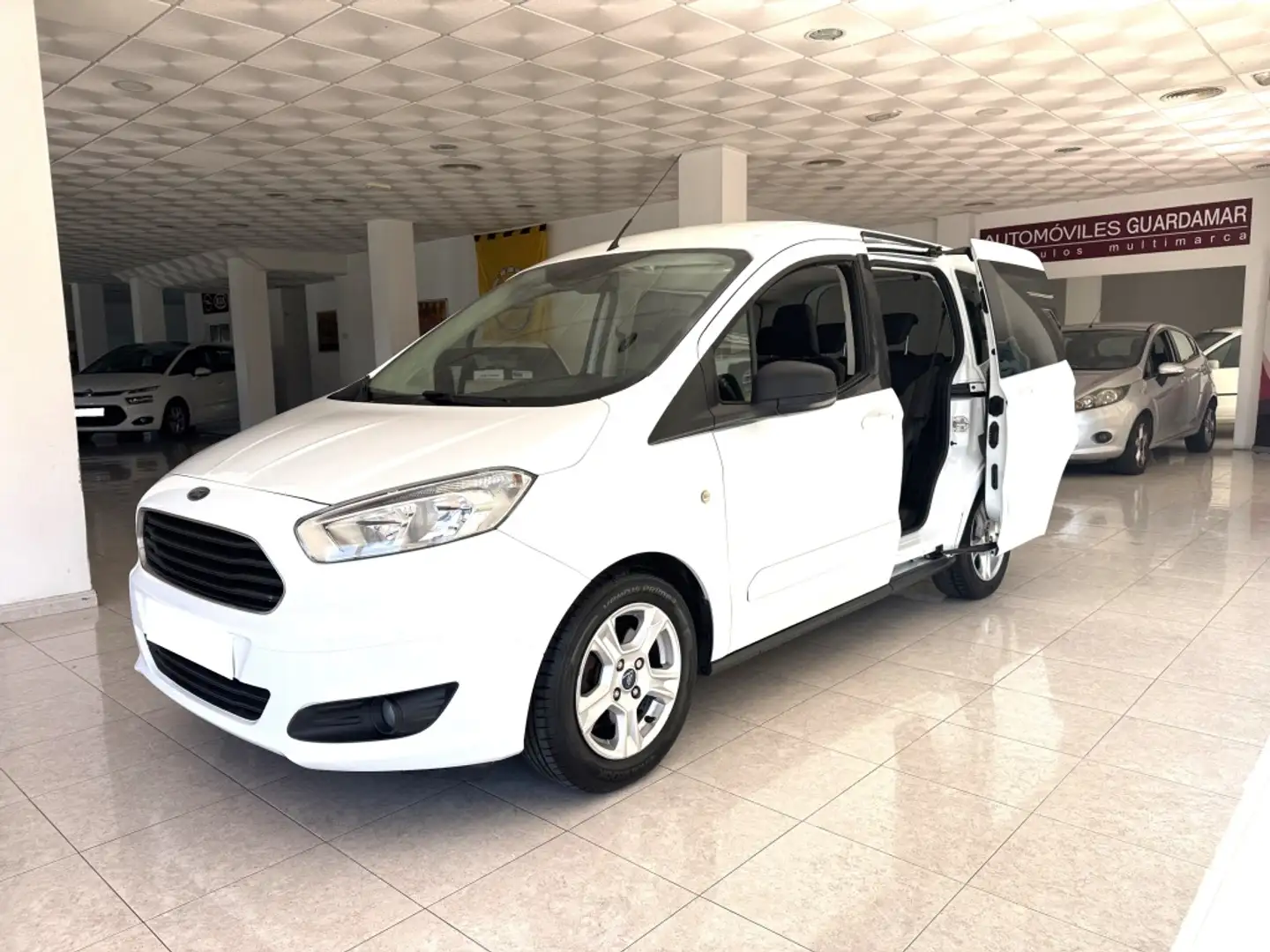 Ford Tourneo Courier 1.5TDCi Trend 75 Blanc - 1