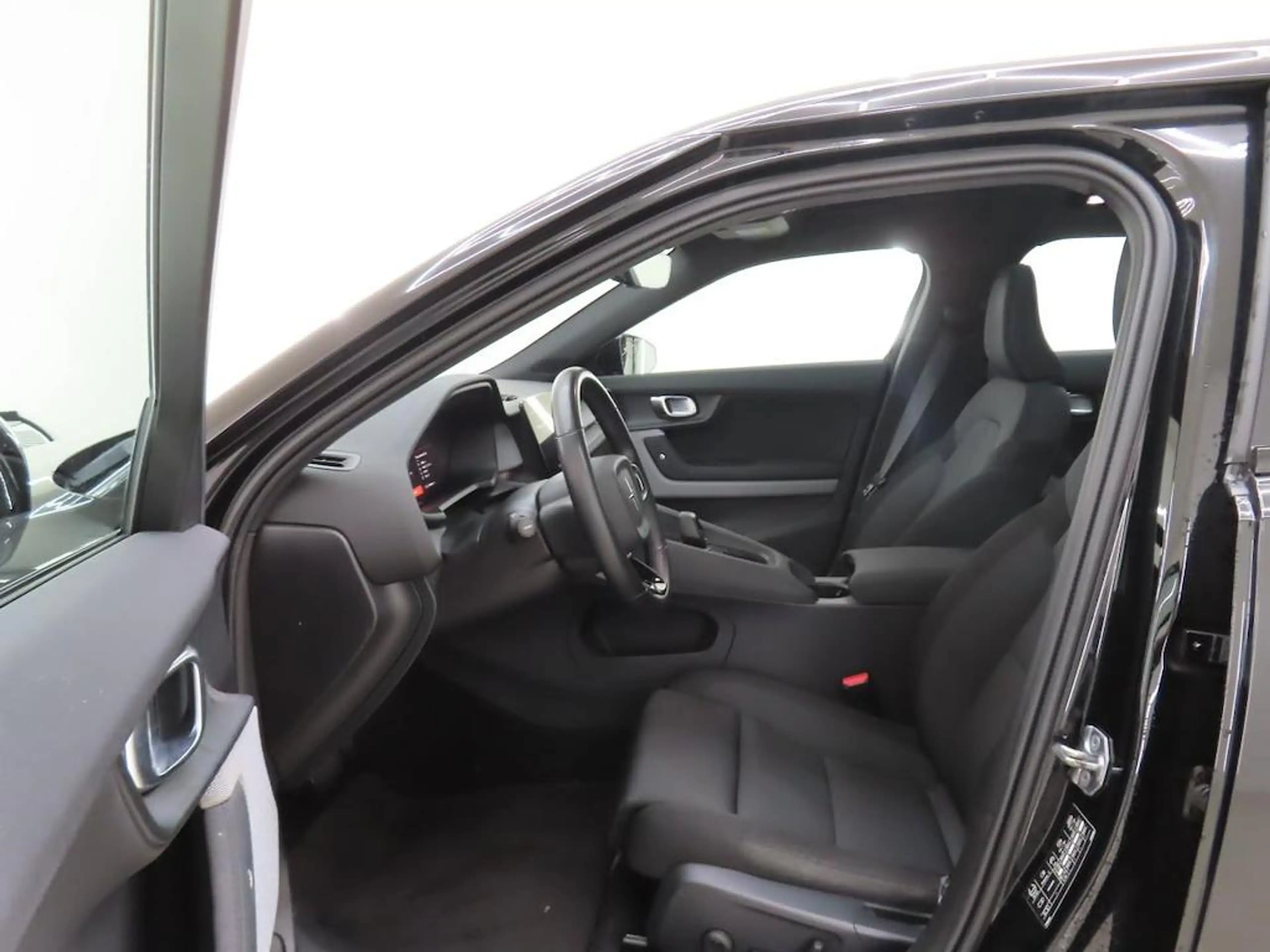 Polestar 2 Long Range Dual Motor Launch Edition 78kWh Pilot P — photo 4