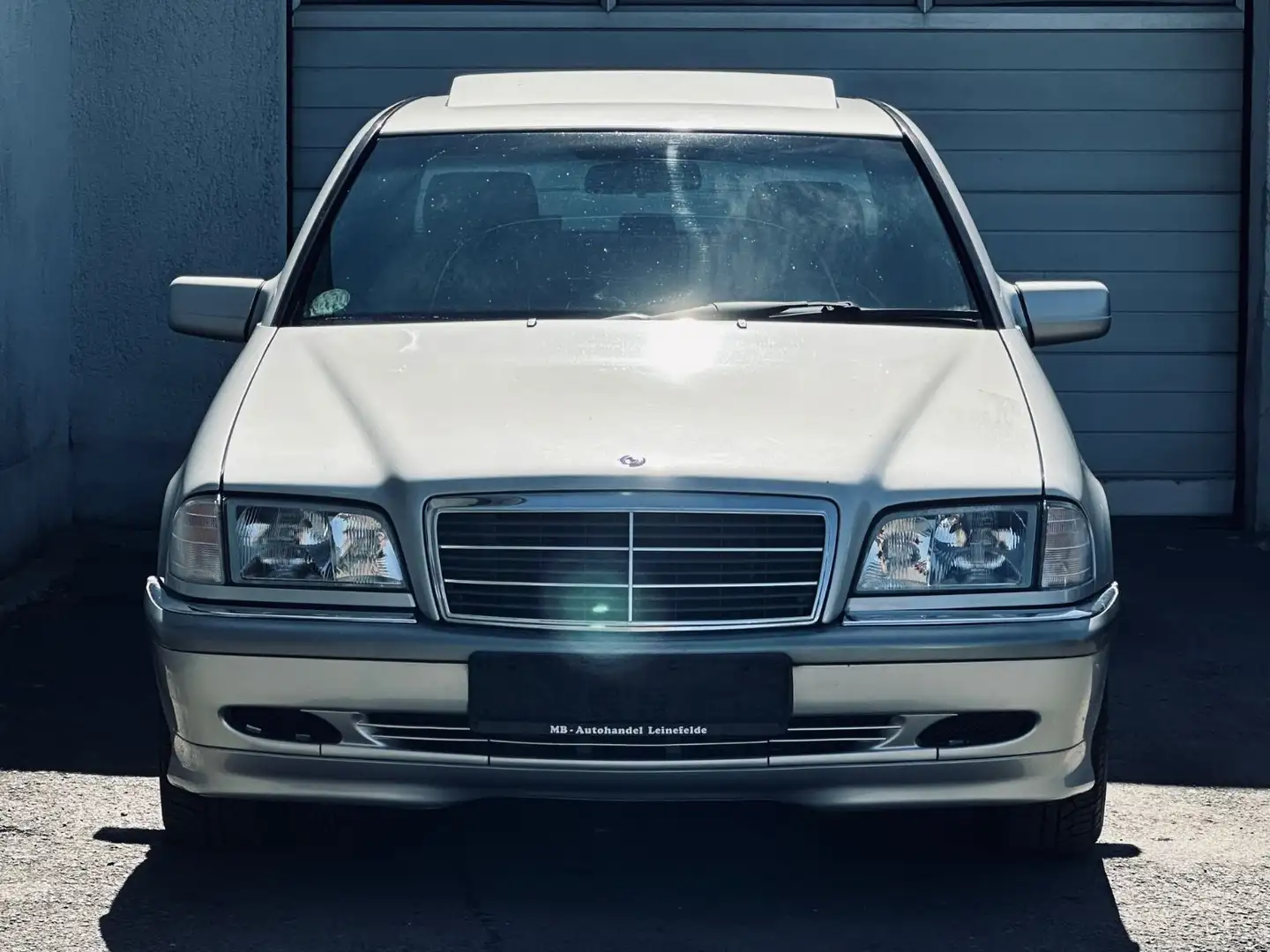 Mercedes-Benz C 200 CDI Autom.*TEMPOMAT*AHK*1.HAND*TÜV NEU Gris - 2