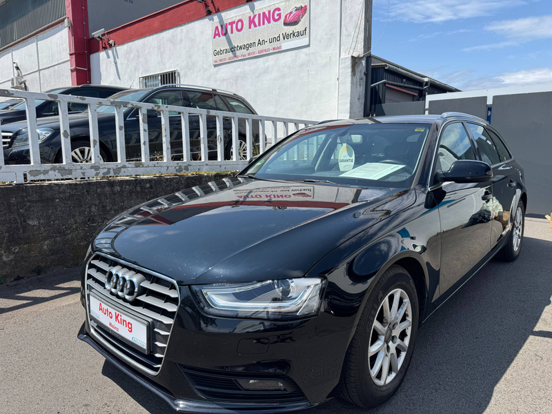Audi A4 Attraction ultra 2.0 TDI*BI-XENON*NAVI*BLUETOOTH*USB*ELEKTRISCHE HECKKLAPPE*MEGA SCHÖNE OPTIK***