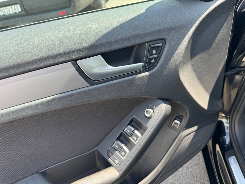 Audi A4 Attraction ultra 2.0 TDI*BI-XENON*NAVI*BLUETOOTH*USB*ELEKTRISCHE HECKKLAPPE*MEGA SCHÖNE OPTIK*** — photo 18