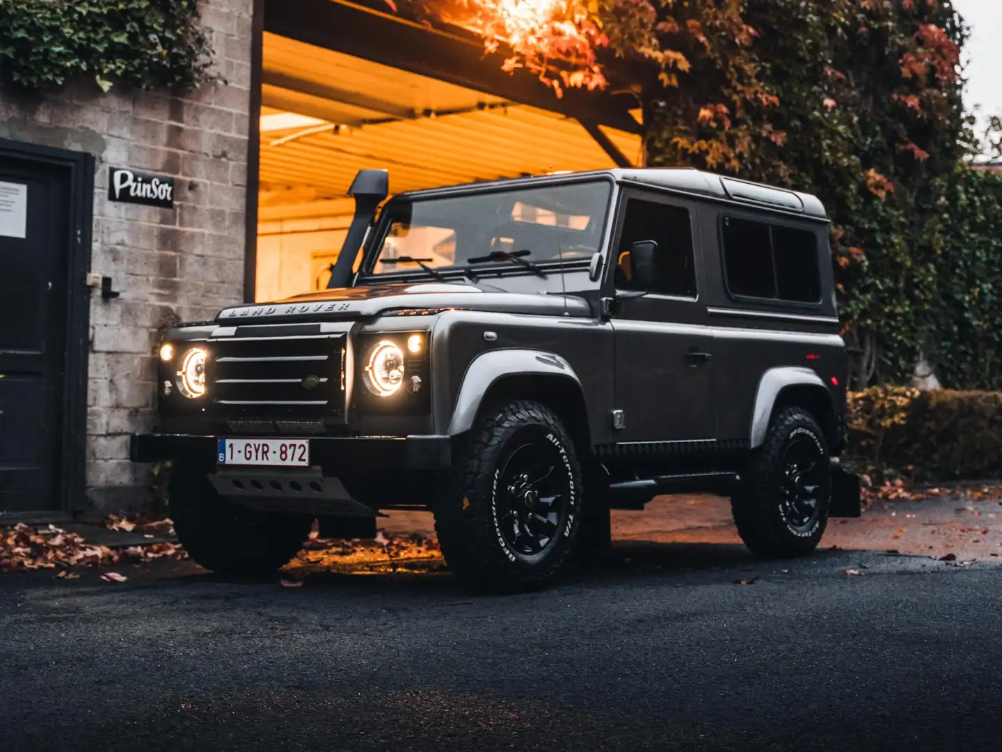 Land Rover Defender Defender 90 SE // LED // EX VAT 100% REFUND Argent - 1