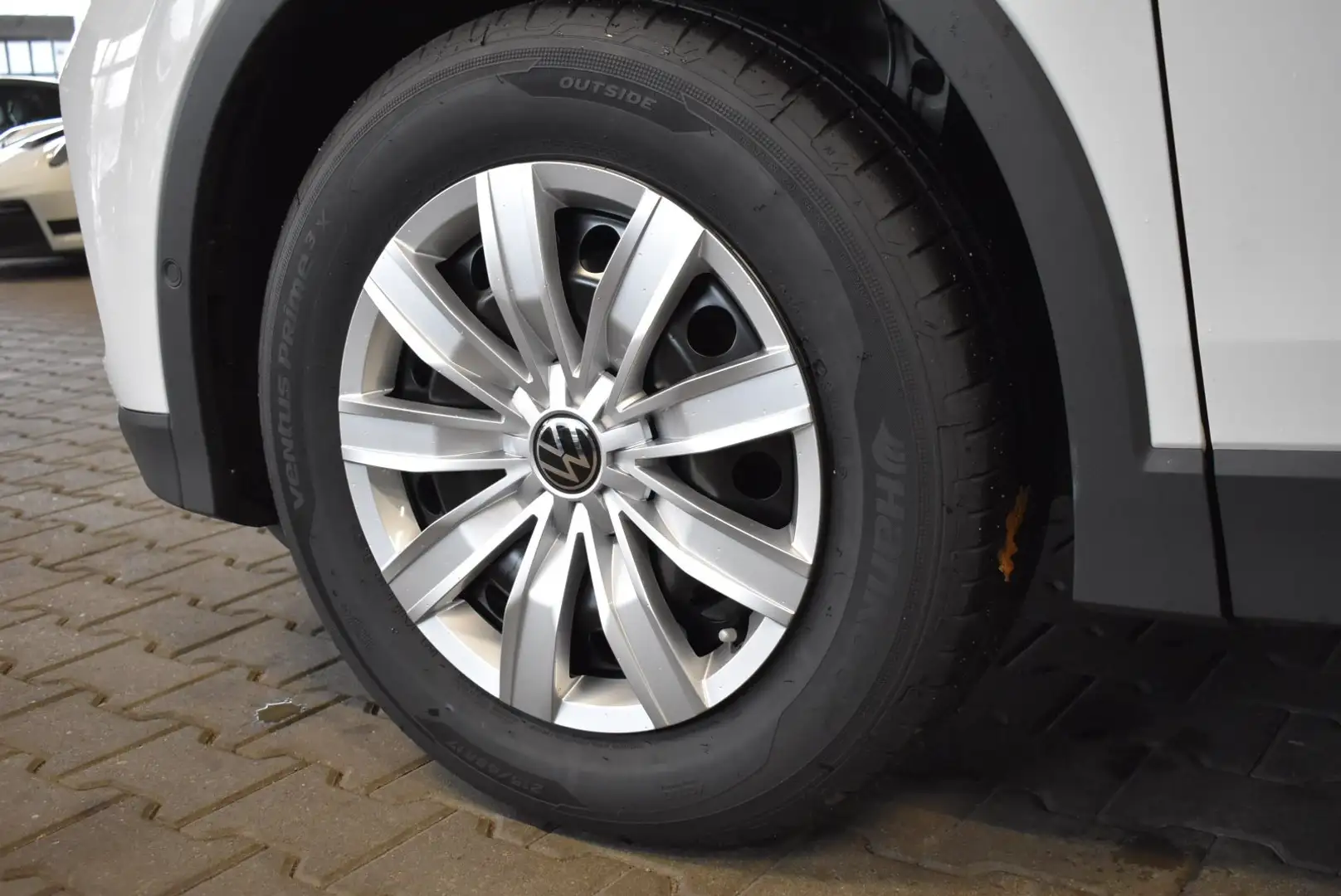 Volkswagen Tiguan 1.5 eTSI AHK Sitzheizung Climatronic Weiß - 2