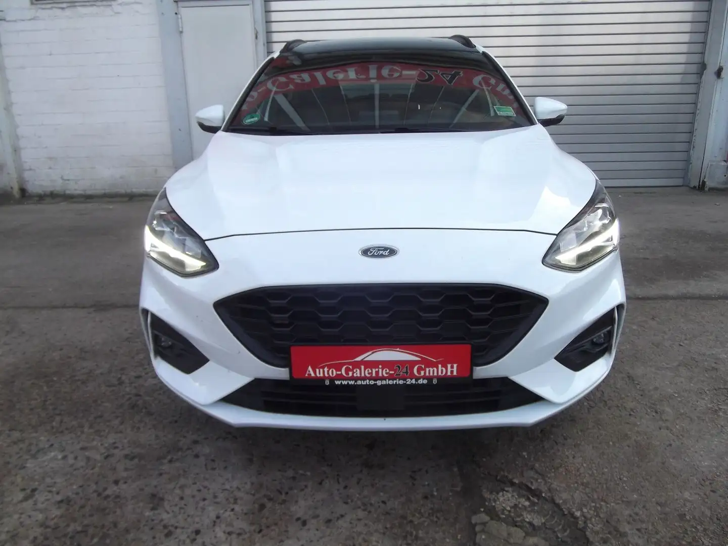 Ford Focus Turnier ST-Line X Autom, Navi, LED Blanc - 2