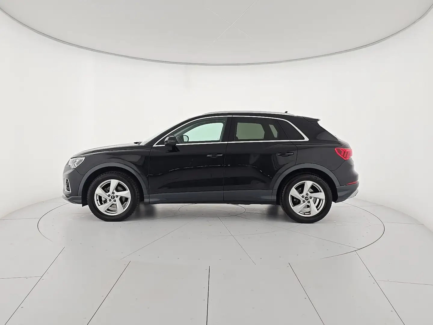 Audi Q3 35 TDI S tronic Business Advanced Noir - 2
