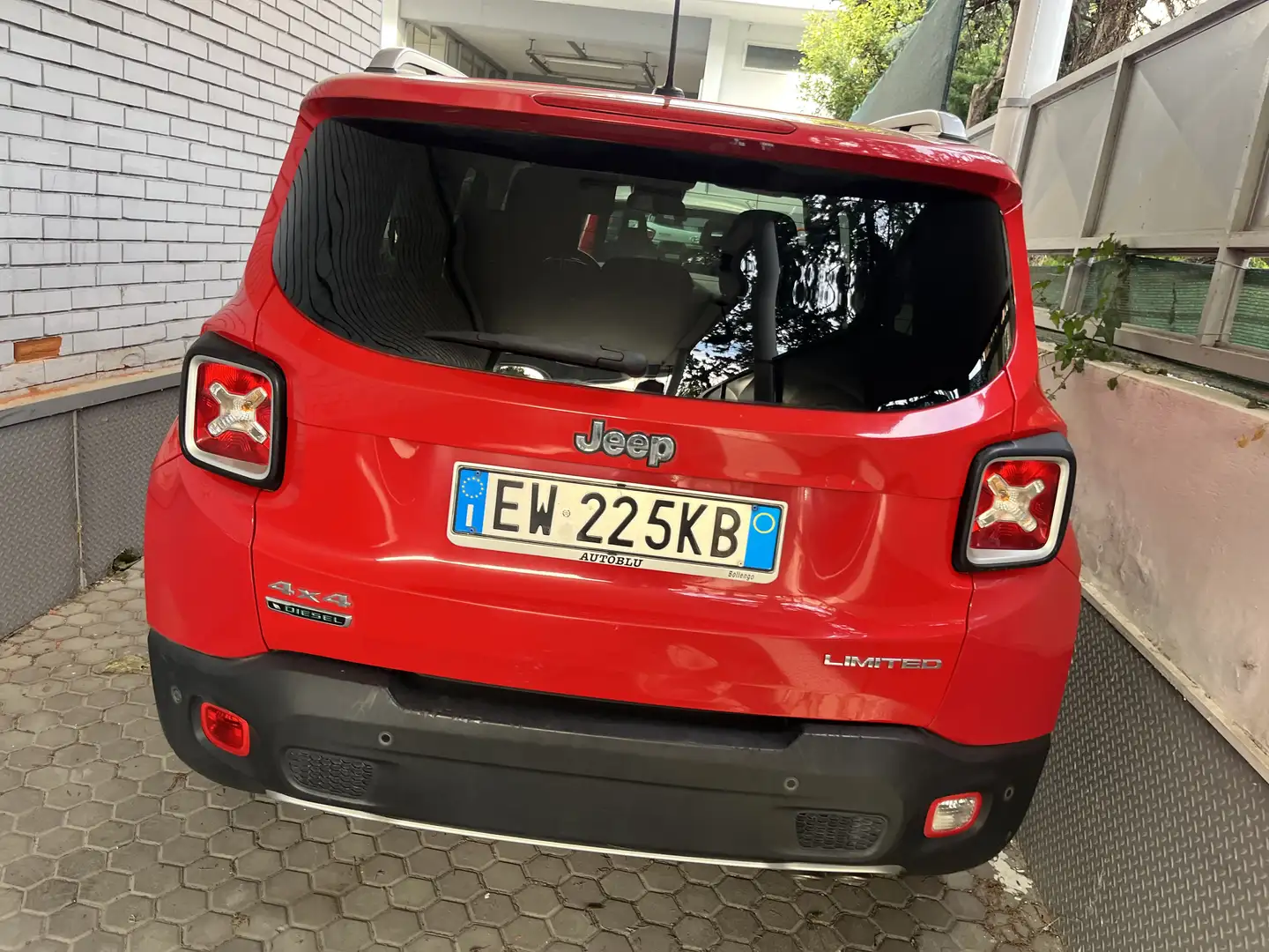 Jeep Renegade 2.0 mjt Longitude 4wd 140cv - 1
