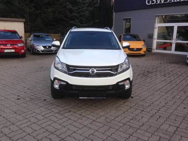 SsangYong Korando KORANDO QUARTZ 2.2 D MT 4WD