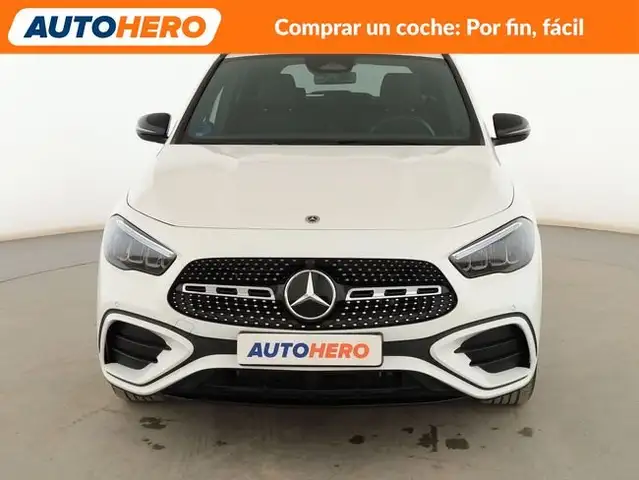 Mercedes-Benz Gla view 9