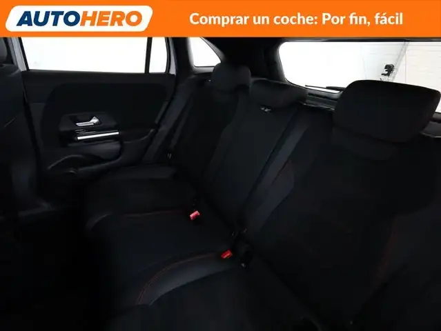 Mercedes-Benz Gla view 15