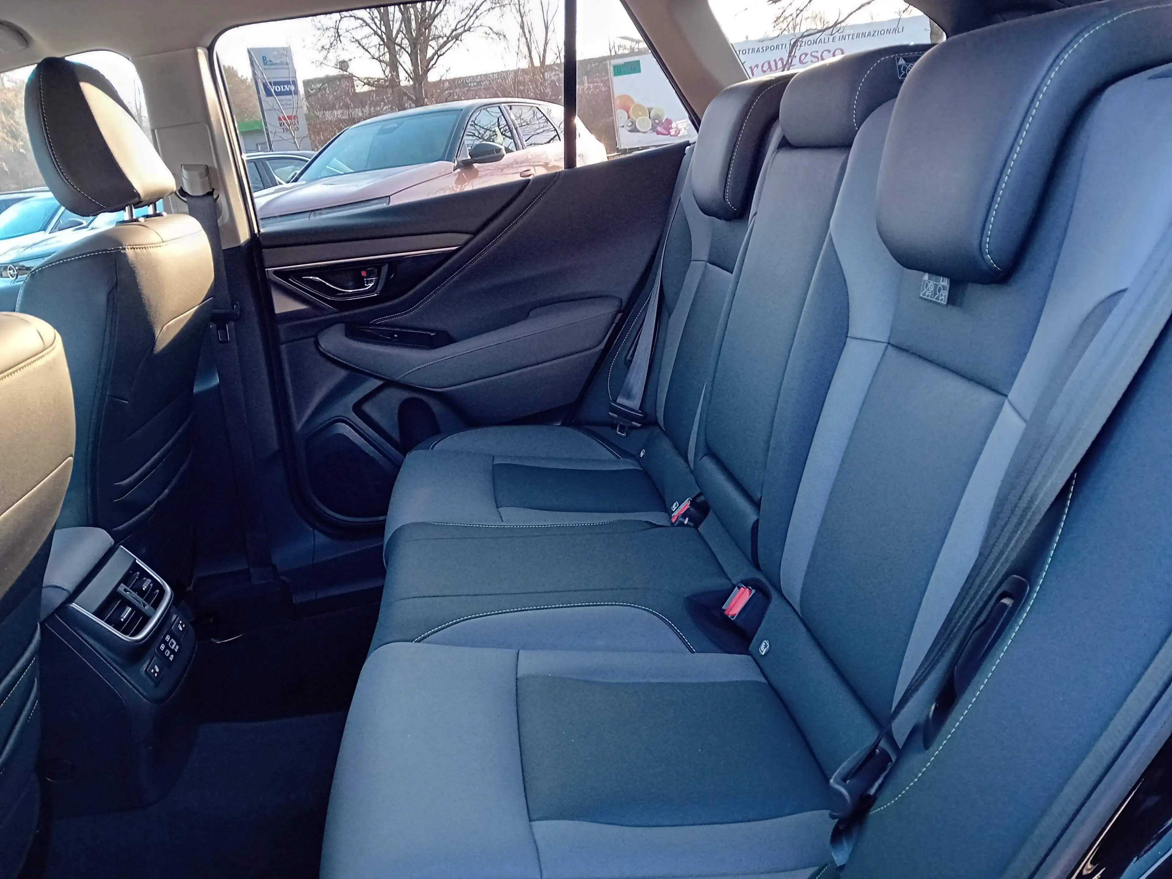 Subaru OUTBACK Exclusive Cross Kamera SHZ Navi — photo 11