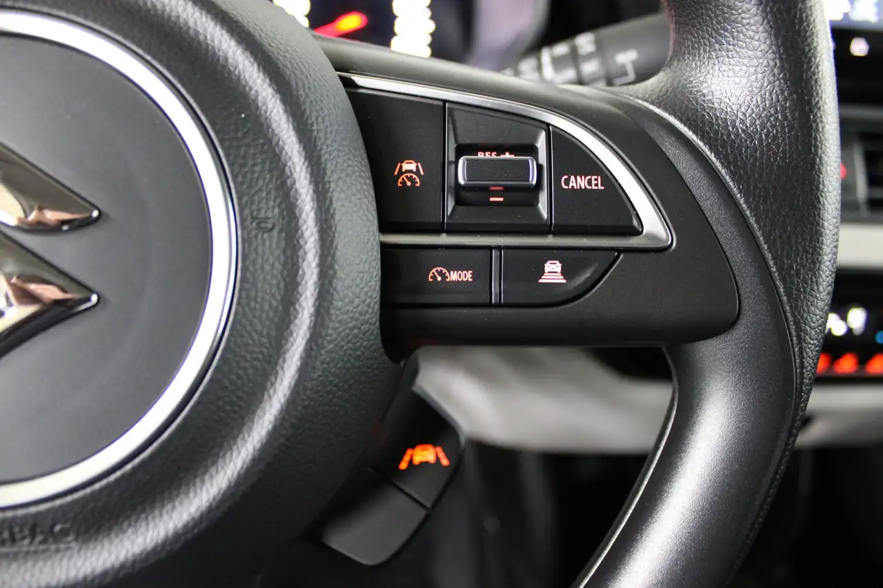 Suzuki Swift 2025 — фото 13