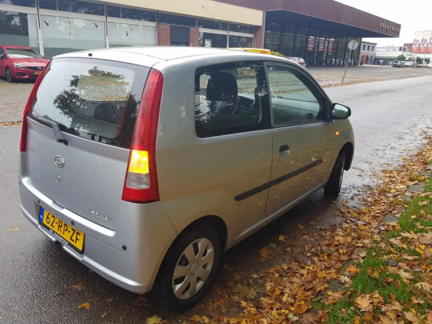 Daihatsu Cuore 1.0-12V reliable, fuel-efficient, and ready to go Šedá - 2