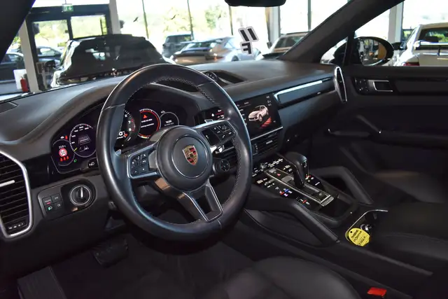 Porsche Cayenne Coupe 4E//Platinum Edition//22"//Sport Design Ansicht 20