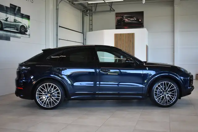 Porsche Cayenne Coupe 4E//Platinum Edition//22"//Sport Design Ansicht 8