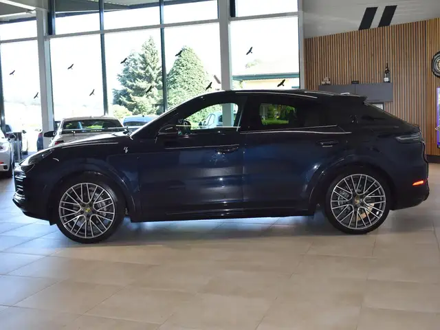 Porsche Cayenne Coupe 4E//Platinum Edition//22"//Sport Design Ansicht 4