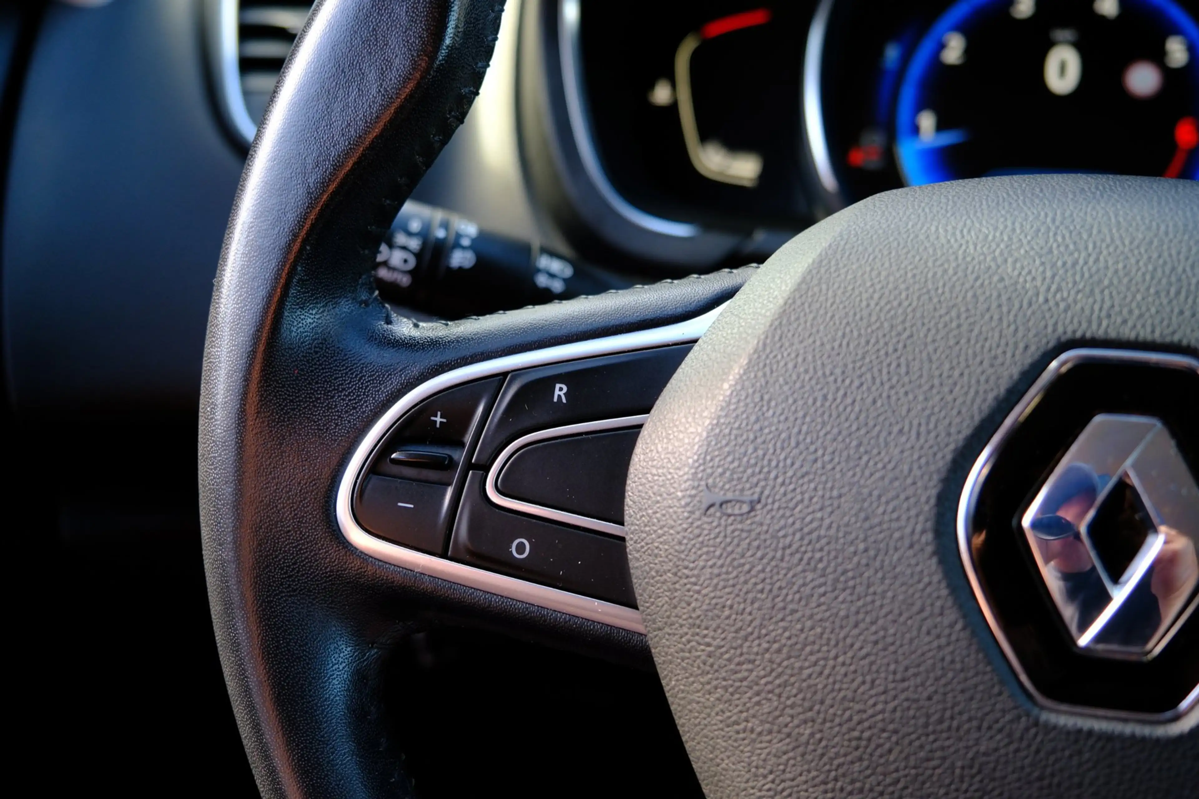 Renault Scenic 1.2 TCe Zen Clima|PDC|DAB|LMV — photo 23