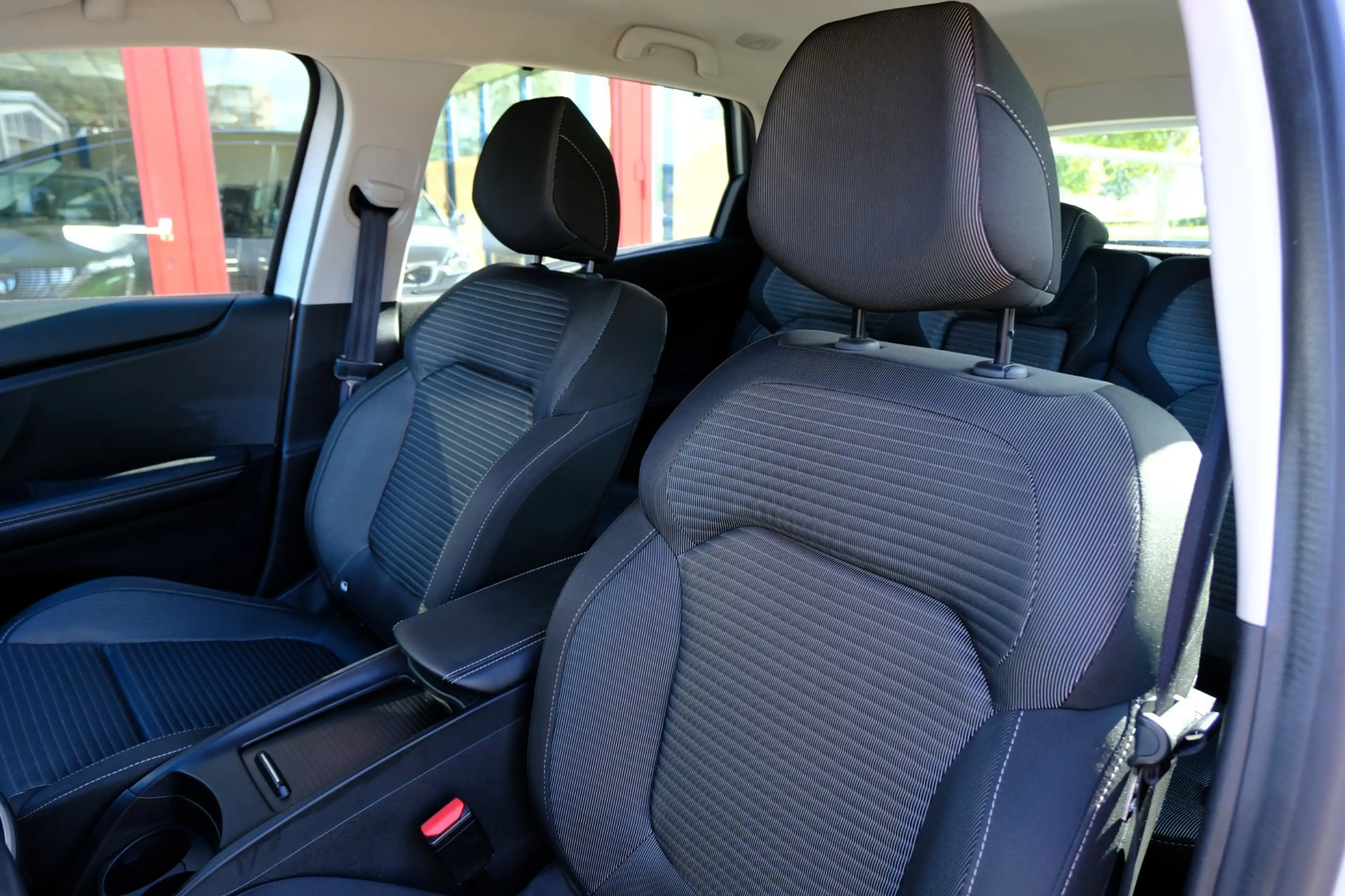 Renault Scenic 1.2 TCe Zen Clima|PDC|DAB|LMV — photo 25