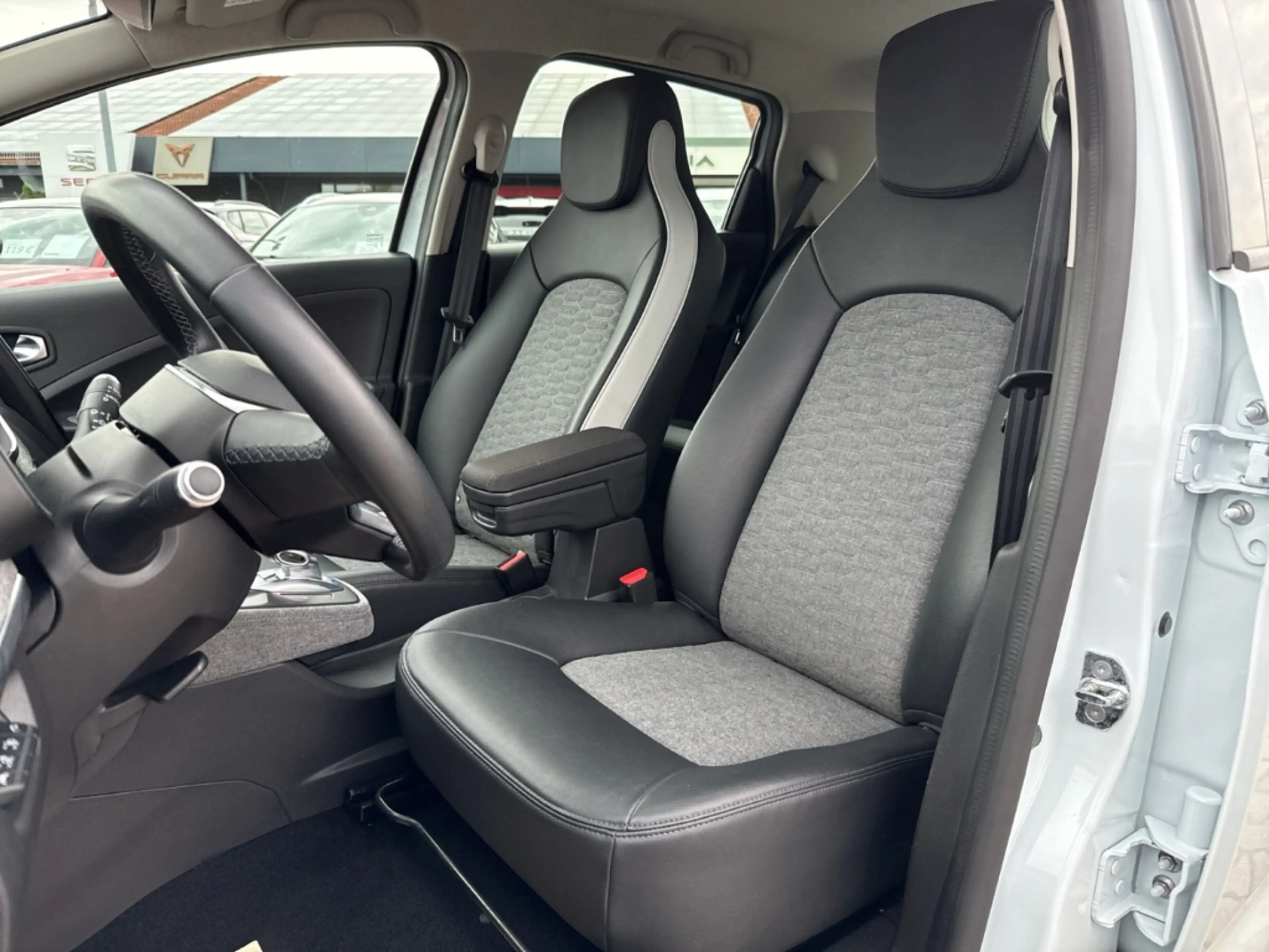 Renault ZOE INTENS R135 Z.E. 50 Intens KLIMA+DAB+KAMERA — photo 9