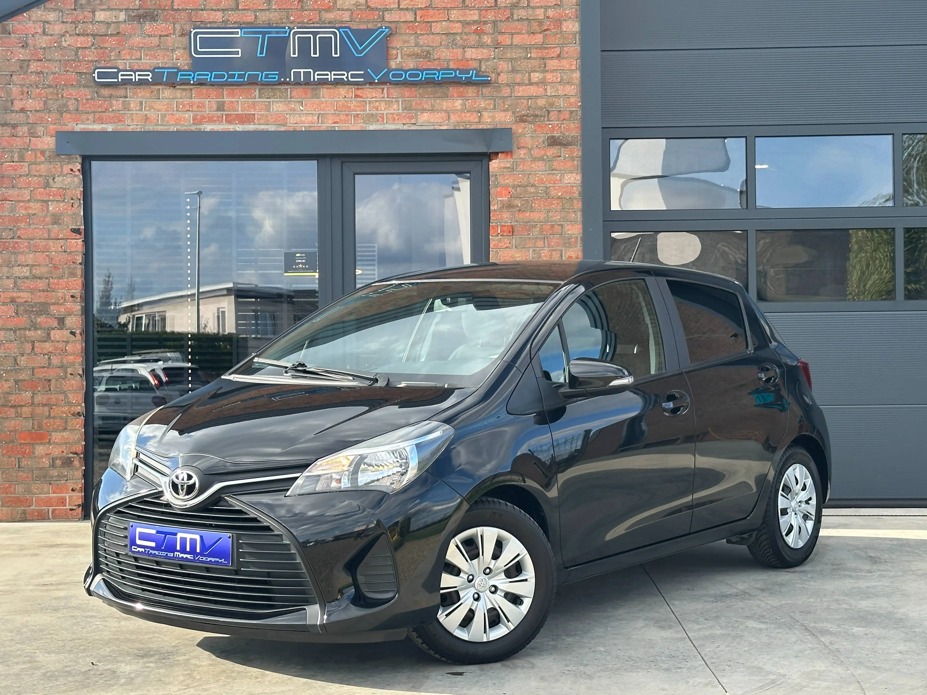 Toyota Yaris 1.0i VVT-i met Airco van 1ste eigenaar! 95000km