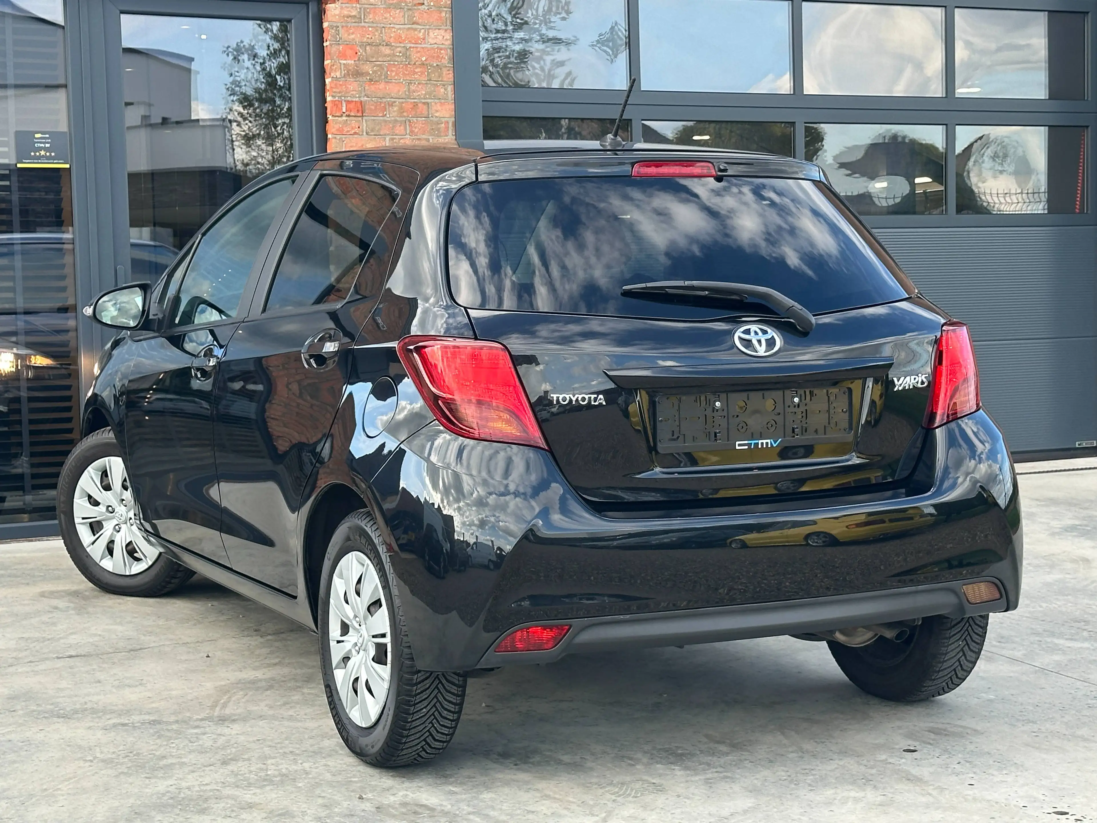 Toyota Yaris 1.0i VVT-i met Airco van 1ste eigenaar! 95000km — photo 6