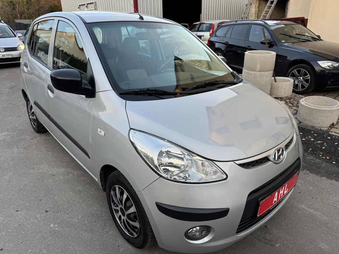 Hyundai i10 FIFA WM Edition/Klima/Allwetterreifen/TÜV Neu Grau - 2