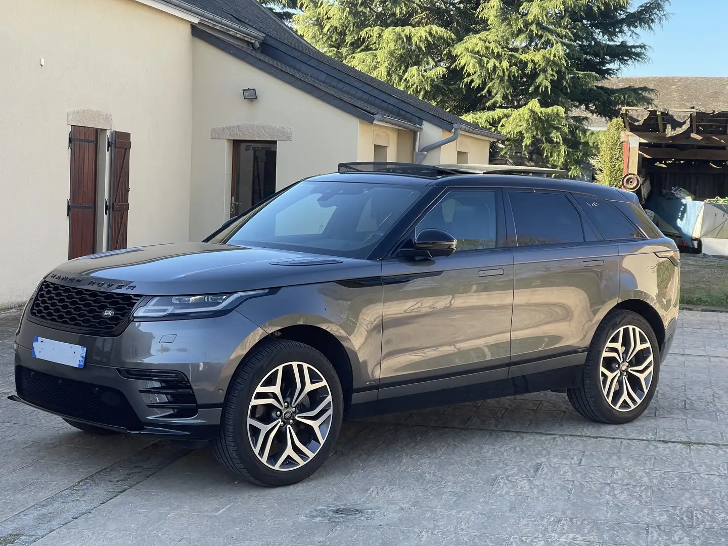 Land Rover Range Rover Velar Range Rover Velar 2.0L D180 BVA R-Dynamic Gris - 1