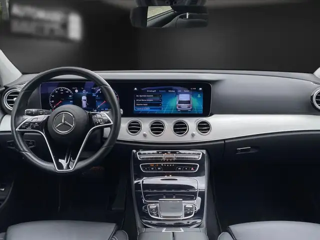 Mercedes-Benz 300 view 12