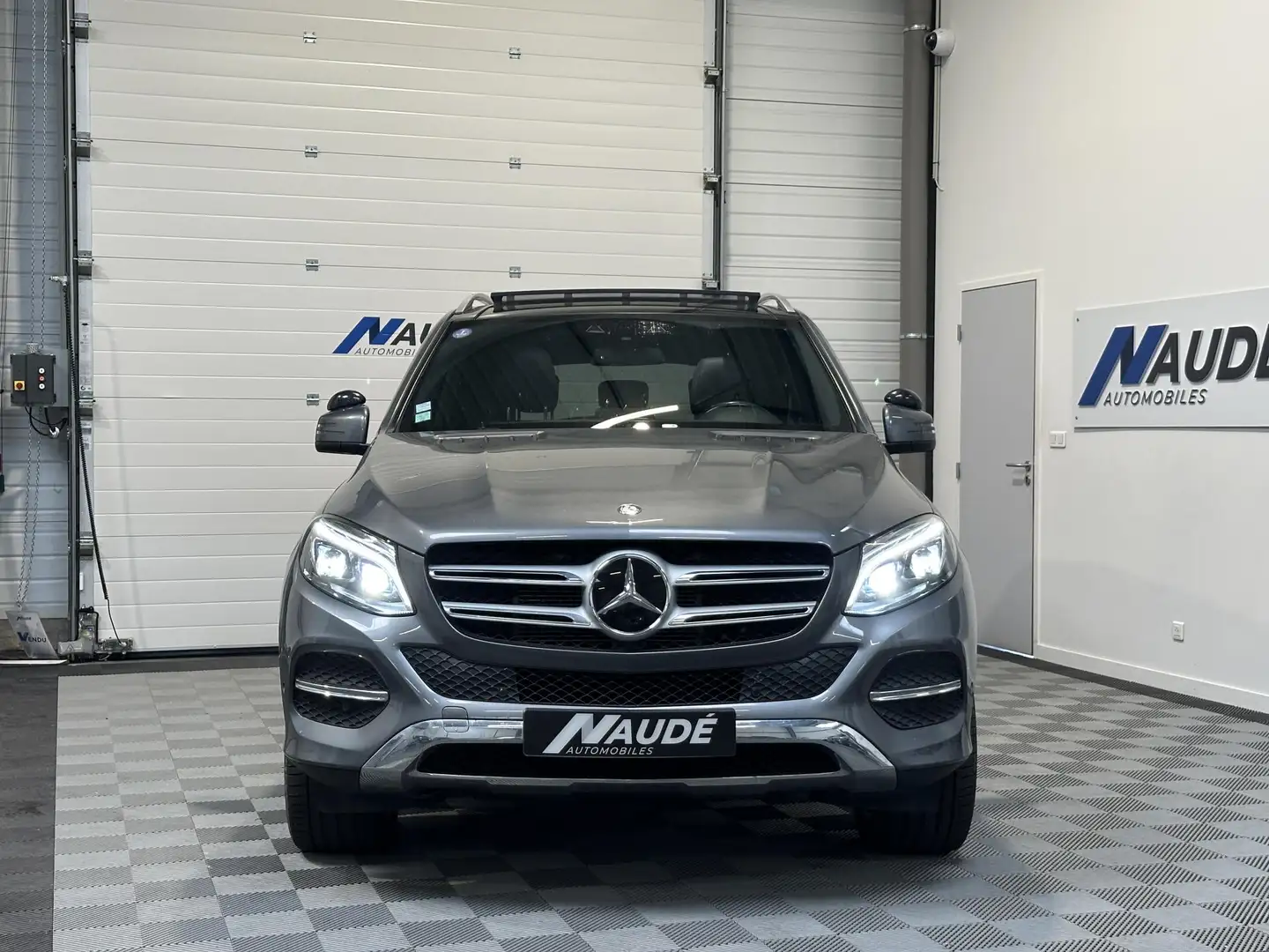 Mercedes-Benz G 500e hybride rechargeable 442 ch 4-Matic Fascinati Gris - 2