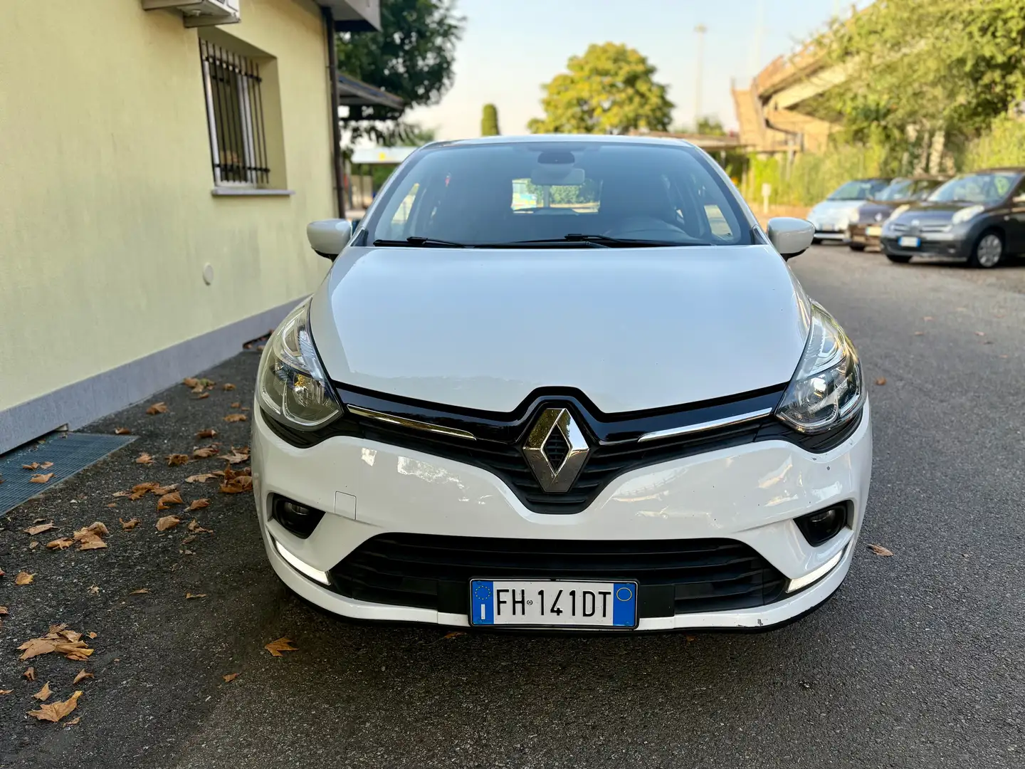 Renault Clio Clio 1.2 16v Intens 75cv Weiß - 2
