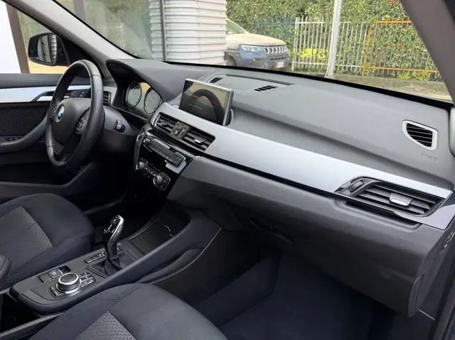 BMW X1 view 21