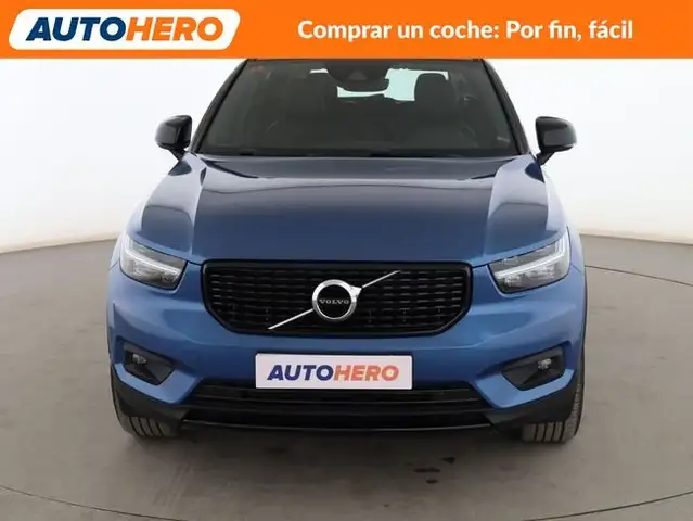 Volvo XC40 view 9