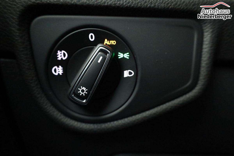 Volkswagen Touran Comfortline 1.5 TSI DSG Comfortline, 7-Sitzer, ... — photo 8