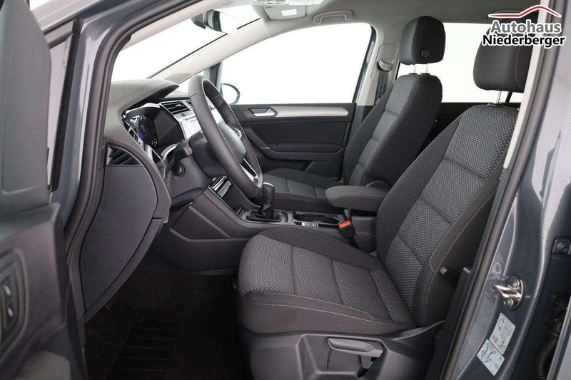 Volkswagen Touran Comfortline 1.5 TSI DSG Comfortline, 7-Sitzer, ... — photo 9
