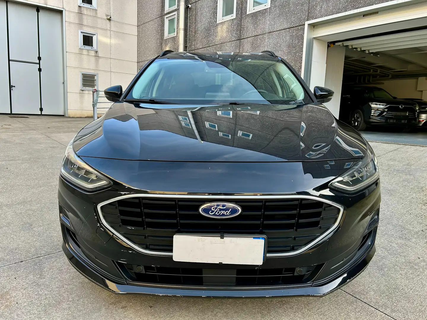 Ford Focus Focus Active V SW 1.5 ecoblue Design 120cv auto Schwarz - 2