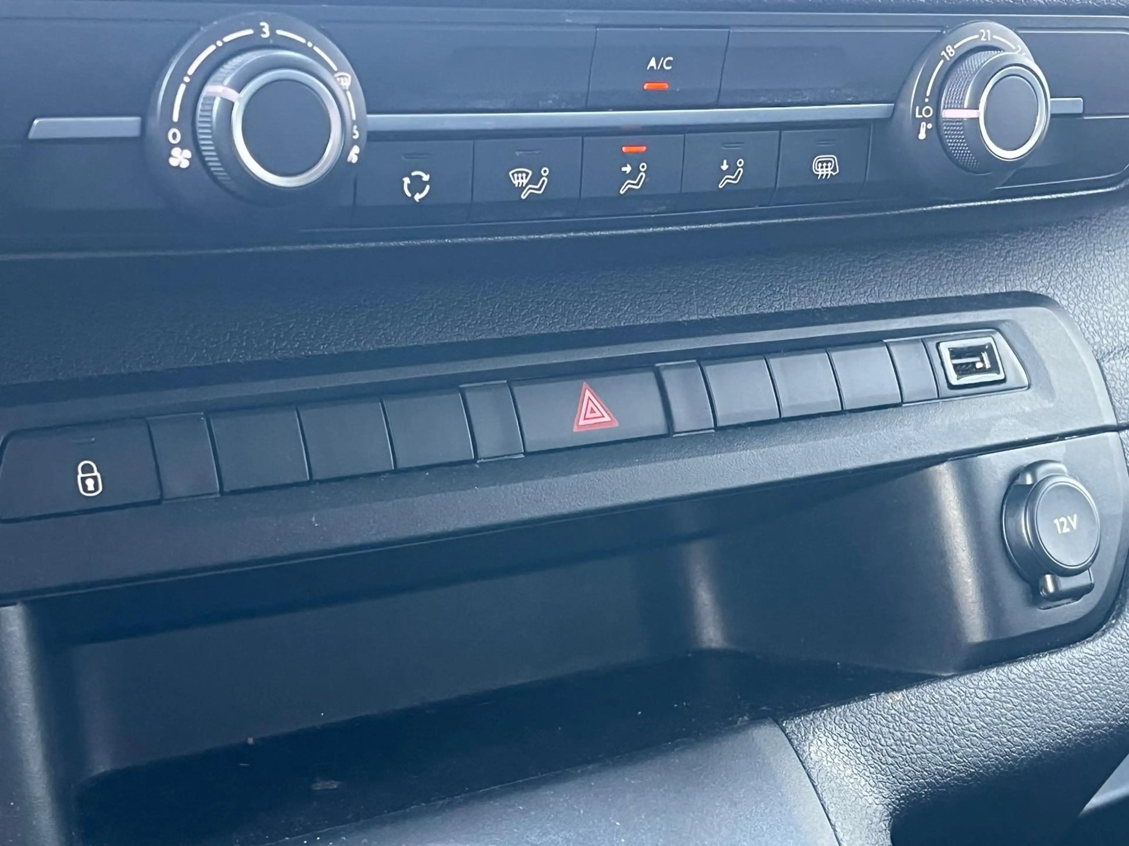 Peugeot Expert 2.0 BlueHDI 180 S&S DC DC | Trekhaak | Dubbele sch — photo 8