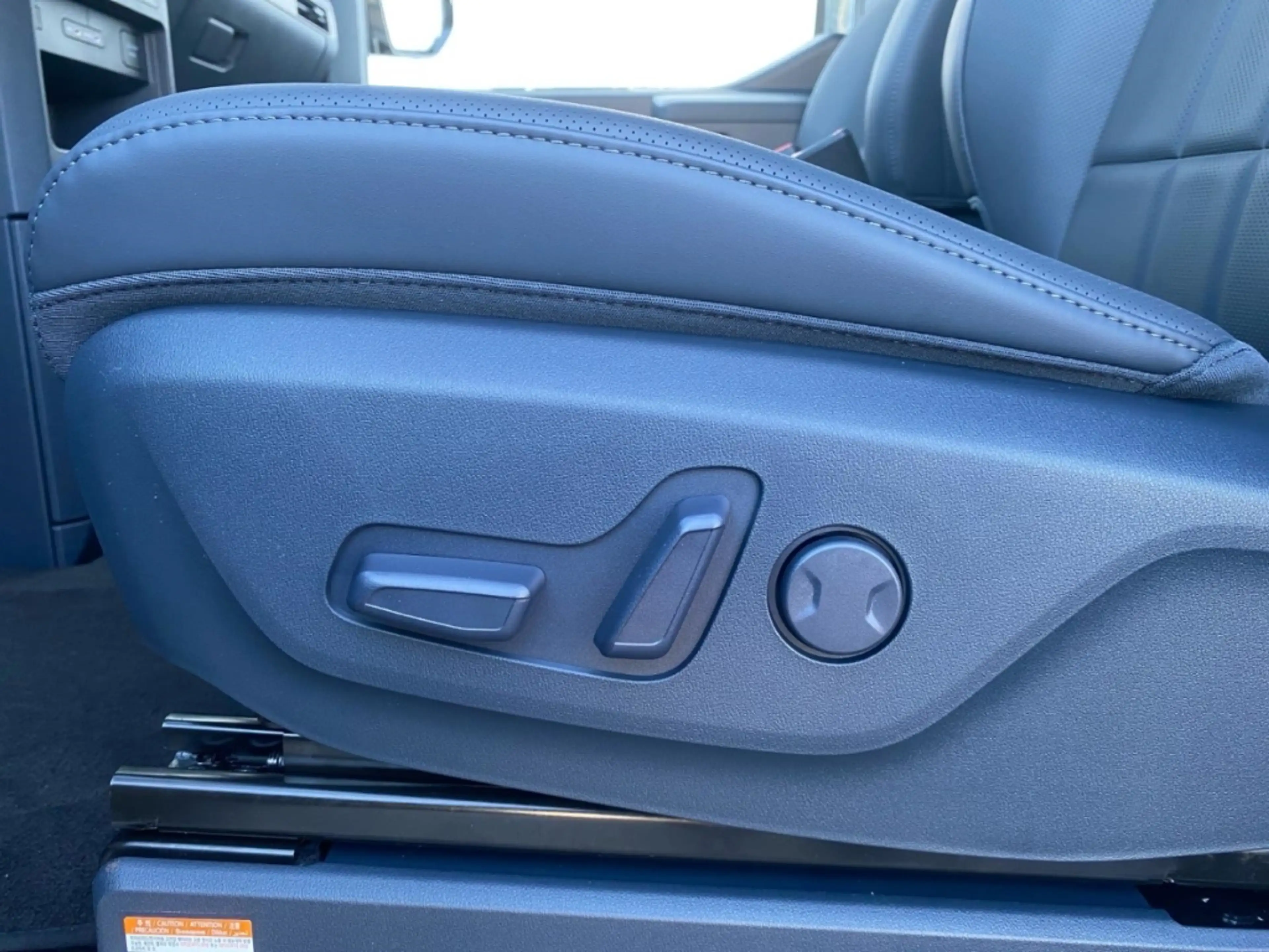 Kia PV5 Passenger Passenger 71.2 kWh Elite AHK Wärmepumpe Power Smar — photo 12