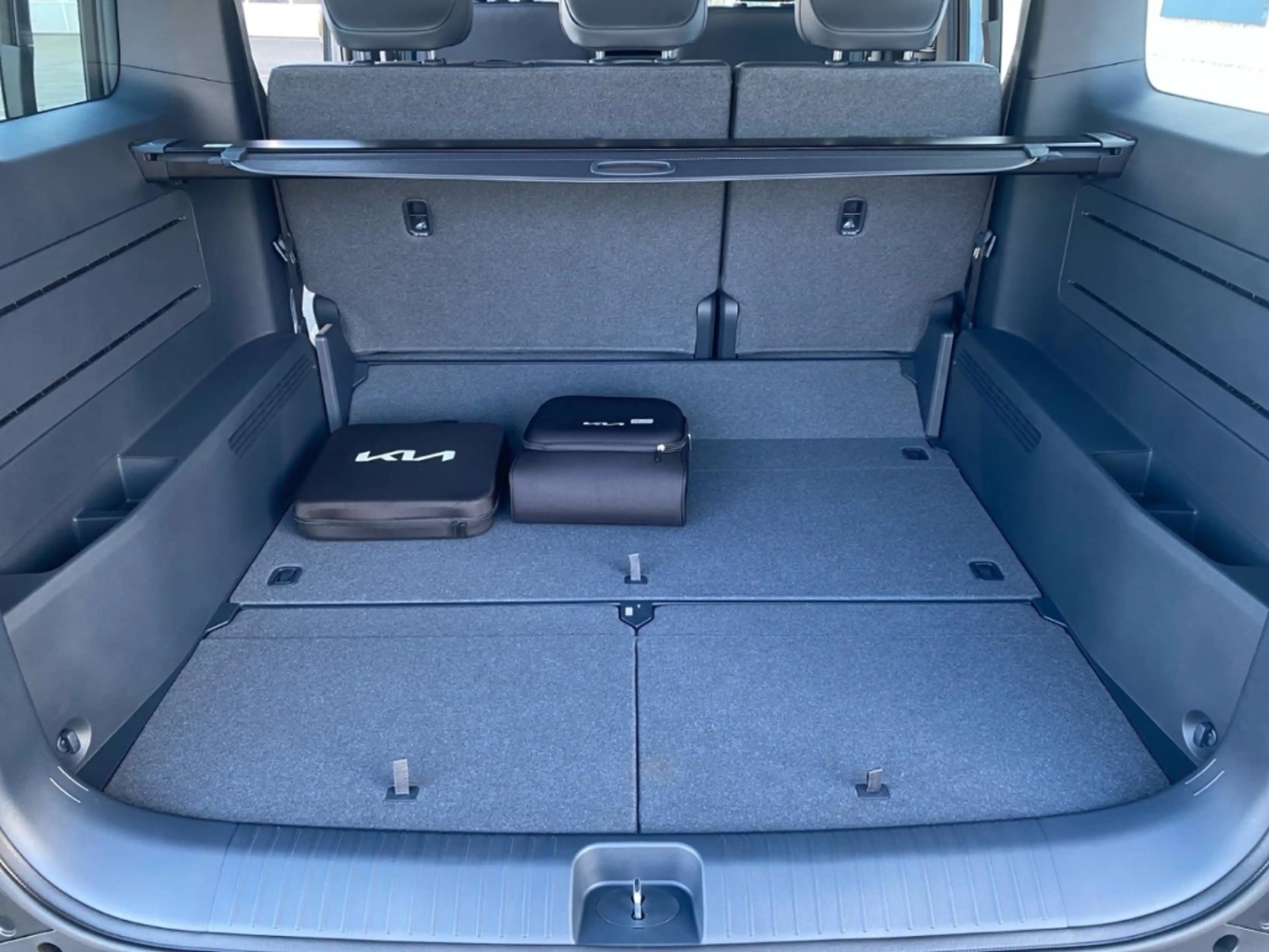 Kia PV5 Passenger Passenger 71.2 kWh Elite AHK Wärmepumpe Power Smar — photo 11