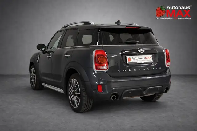 Mini Countryman view 3